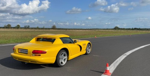 Jazda Dodge Viper (1 okrążenie) | Wiele Lokalizacji-Prezent dla Narzeczonego_P