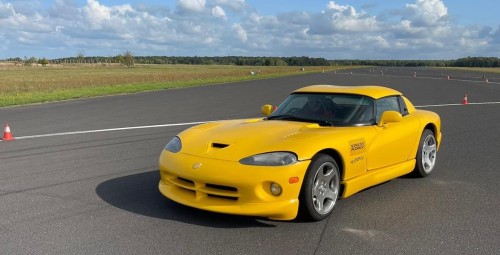Jazda Dodge Viper (1 okrążenie) | Wiele Lokalizacji-Prezent dla Chłopaka_P