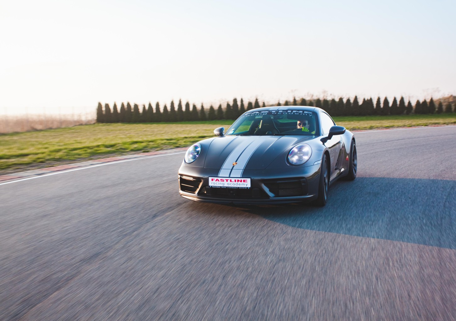 Jazda Porsche 911 Carrera 4 GTS (1 okrążenie) | Wiele lokalizacji 