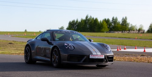 Jazda Porsche 911 Carrera 4 GTS (1 okrążenie) | Wiele lokalizacji | Prezent dla Taty_P
