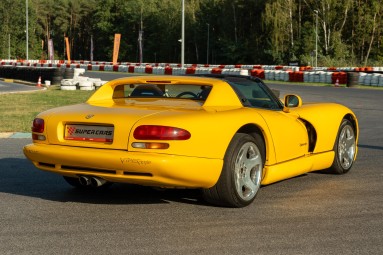 Pojedynek Ferrari F430 vs. Dodge Viper | 2 okrążenia | Wiele Lokalizacji-Prezent dla Mężczyzny_P