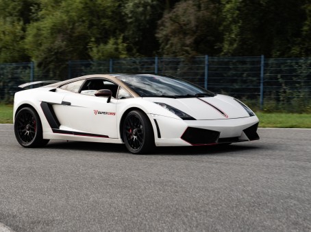 Pojedynek Lamborghini Gallardo vs. Ferrari F430 | 2 okrążenia | Wiele Lokalizacji