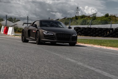 Jazda Audi R8 V10 (2 okrążenia) | Wiele Lokalizacji-Prezent dla Taty_P