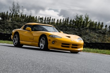 Jazda Dodge Viper (2 okrążenia) | Wiele Lokalizacji-Prezent na Urodziny_P