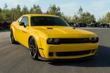 Jazda Dodge Challenger (2 okrążenia) | Wiele Lokalizacji-Prezent na Święta_P