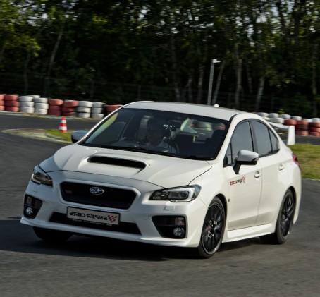 Jazda Subaru Impreza STI | 2 okrążenia | Wiele Lokalizacji