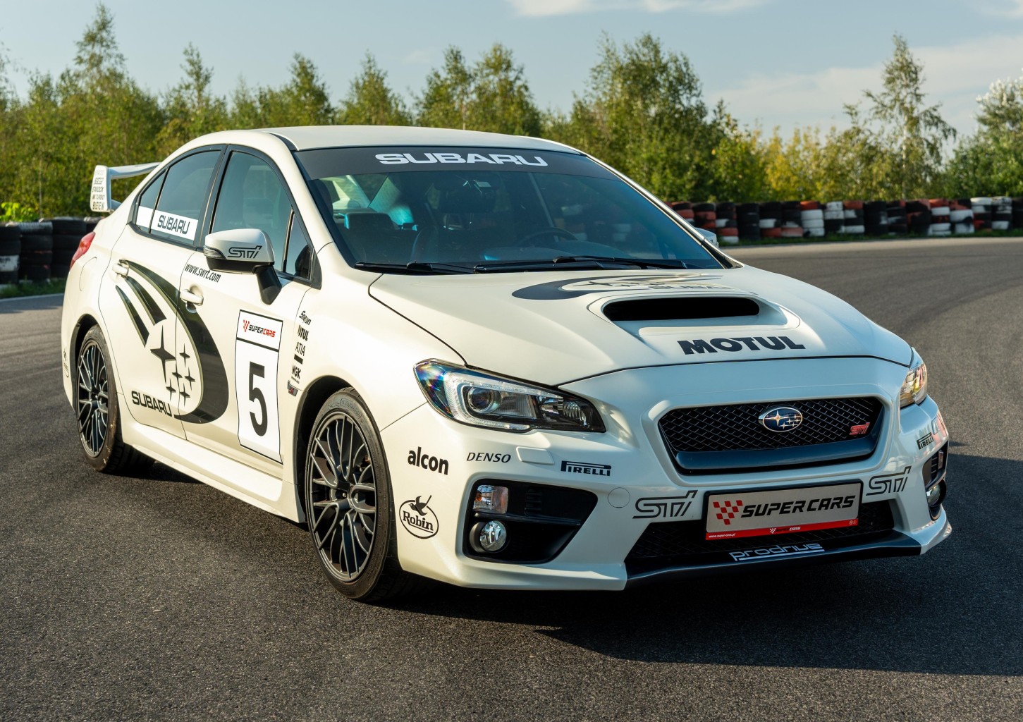 Pojedynek Subaru Impreza STI vs. Mitsubishi Lancer Evo 10 | 4 okrążenia | Wiele Lokalizacji