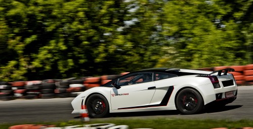 Pojedynek Lamborghini Gallardo vs. Audi R8 V10 | 4 okrążenia | Wiele Lokalizacji-Prezent na Święta_P