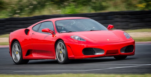 Pojedynek Ferrari F430 vs. Dodge Viper | 4 okrążenia | Wiele Lokalizacji-Prezent dla Dziewczyny_P