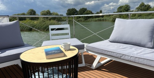 Odprężający Pobyt w Domku na Wodzie (2 Noce, 7 Osób) | HouseBoat Odra | Prezent na Dzień Matki_P