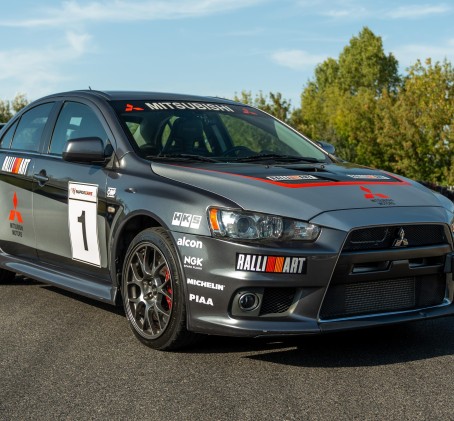 Jazda Mitsubishi Lancer EVO 10 VIP Extreme | 2 okrążenia | Wiele Lokalizacji