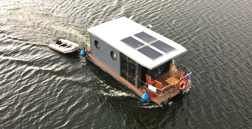 Relaksujący Pobyt w Domku na Wodzie (1 Noc, 5 Osób) | HouseBoat Odra | Prezent dla Znajomych_P