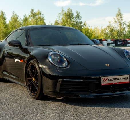 Jazda Porsche 911 VIP Extreme | 2 okrążenia | Wiele Lokalizacji