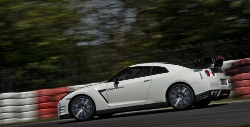 Jazda Nissanem GTR VIP Extreme (2 okrążenia) | Wiele Lokalizacji-Prezent dla Niego_P