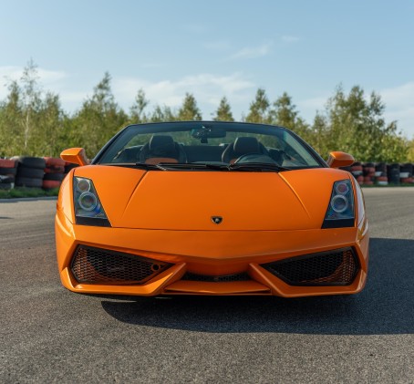 Jazda Lamborghini Gallardo VIP Extreme | 2 okrążenia | Wiele Lokalizacji