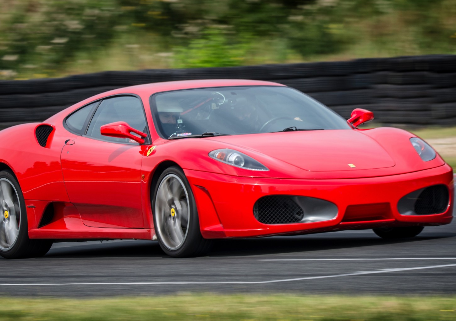 Jazda Ferrari F430 VIP Extreme | 2 okrążenia | Wiele Lokalizacji