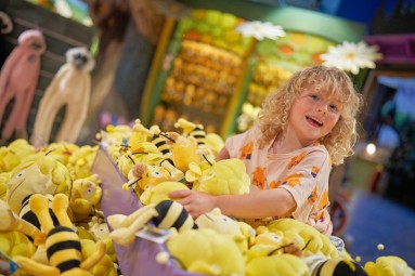 Całodniowa Przygoda w Parku Rozrywki dla Rodziny (3 osoby) | Warszawa (okolice)-Prezent dla Rodziny_P