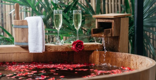 Kąpiel Bambusowa z Lampką Wina dla Dwojga | Szczecin | Prezent na Rocznicę_S