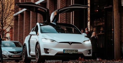 Jazda Teslą (120 minut) | Wiele Lokalizacji | Prezent dla Mężczyzny_P