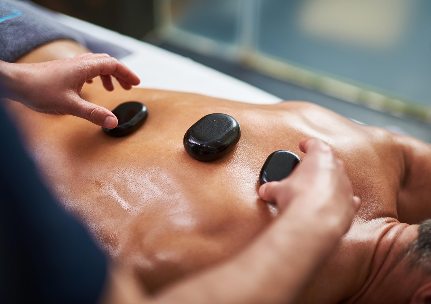 Masaż Gorącymi Kamieniami dla Niego | Poznań