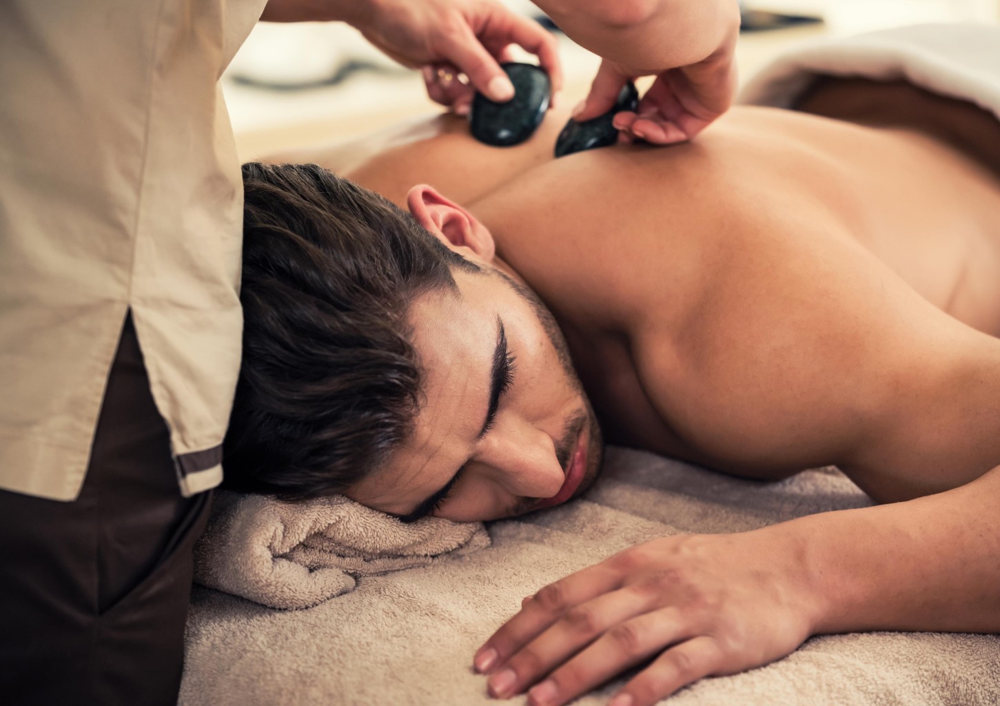 Masaż Gorącymi Kamieniami dla Niego (90 minut) | Białystok