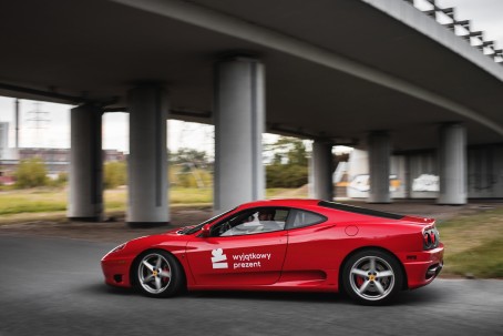 Jazda Ferrari (6 okrążeń) | Toruń