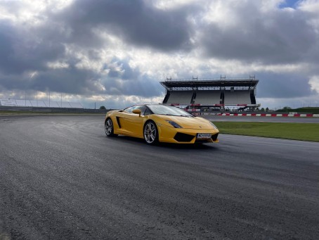 Jazda Lamborghini Gallardo (4 okrążenia) | Toruń