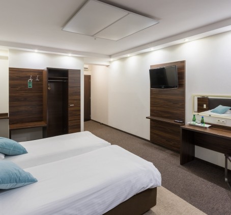 Relaksujący Pobyt (2 Noce, 2 Osoby) | Glamour House | Przeźmierowo
