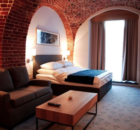 Urokliwy Pobyt (1 Noc, 2 Osoby) | The Granary Hotel | Wrocław