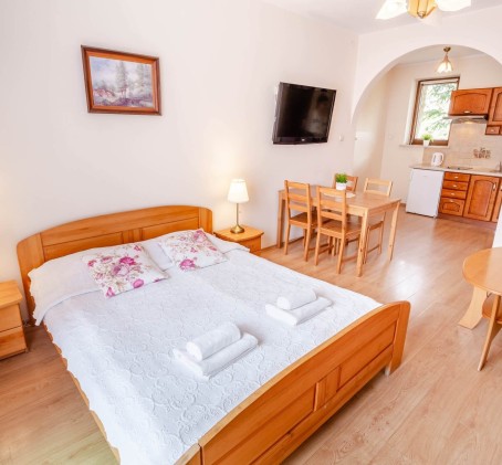 Pobyt w Górach (2 Noce, 2-4 Osoby) | Apartamenty Velvet | Kościelisko