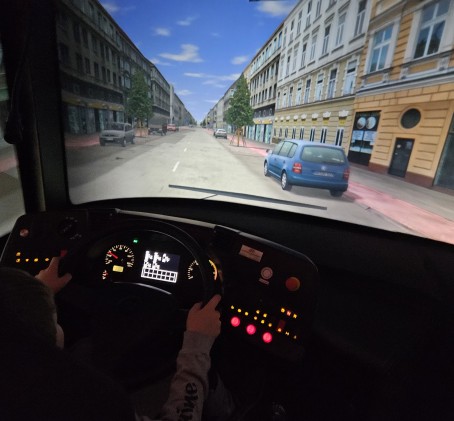 Jazda w Symulatorze Autobusu i Samochodu Ciężarowego | Wrocław