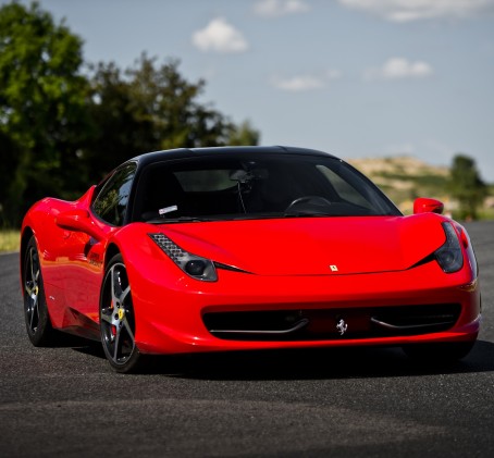 Jazda Ferrari 458 Italia | 1 okrążenie | Tor Główny Poznań