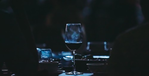 Kolacja w Ciemności dla Dwojga z Muzyką na Żywo | Dine in the Dark | Prezent dla Rodziców_S