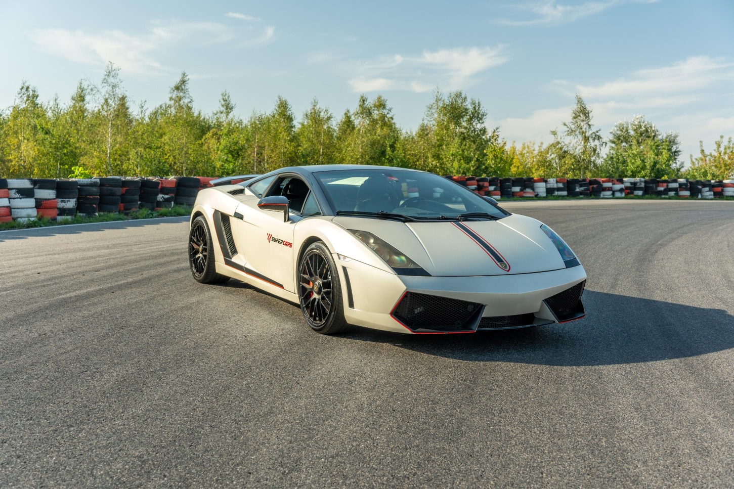 Pojedynek Lamborghini Gallardo vs. Dodge Viper | 2 okrążenia | Tor Główny Poznań