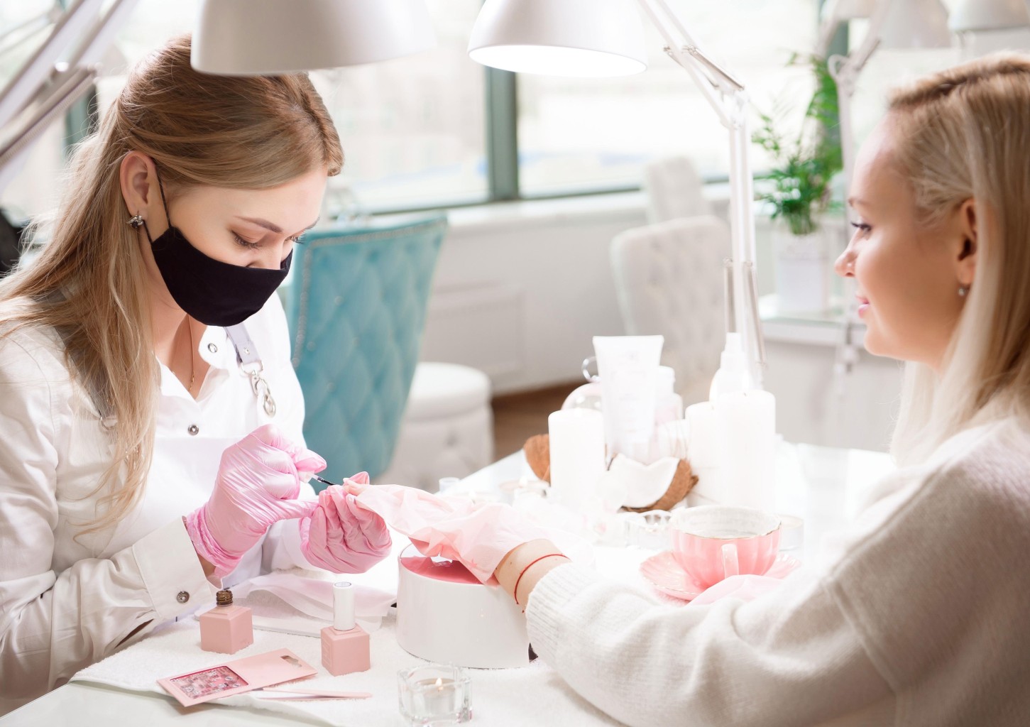 Manicure Hybrydowy | Warszawa