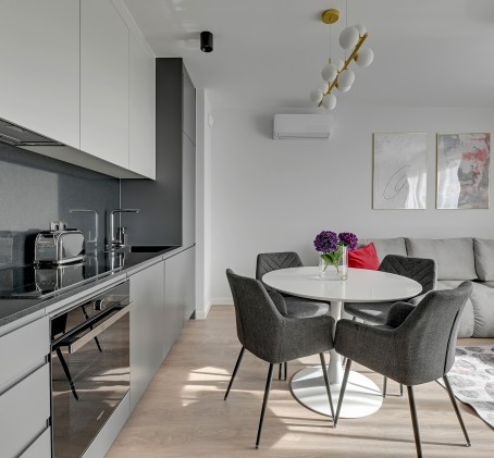 Wyjątkowy Pobyt w Apartamencie (2 Noce, 1-4 Osoby) | Lion Apartments | Gdańsk