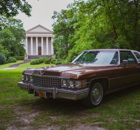 Przejazd Zabytkowym Cadillakiem DeVille | Poznań