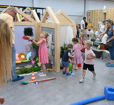 Przygoda w Centrum Edukacji i Zabawy "Klockowania" (2+2) | Warszawa