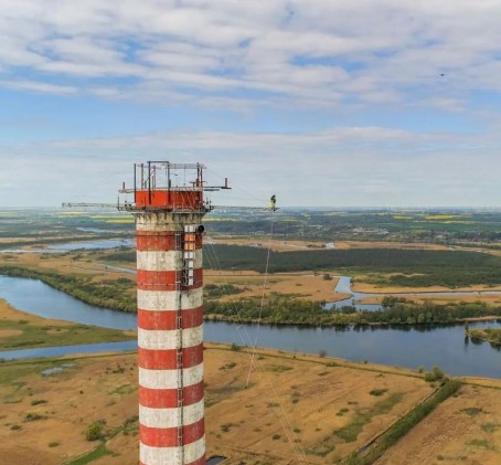 Ekstremalna Wspinaczka na Szczyt Komina z Przewodnikiem | Szczecin