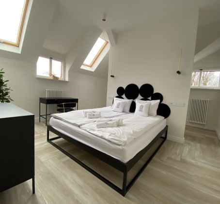 Pobyt w Apartamencie Superior (1 Noc, 1-4 Osoby) | Srebrna Luxury Apartments | Łódź
