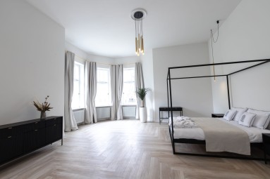 Pobyt w Apartamencie Deluxe (1 Noc, 1-4 Osoby) | Srebrna Luxury Apartments | Łódź-Prezent dla Przyjaciół_P