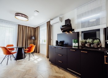 Pobyt w Apartamencie (1 Noc, 1-4 Osoby) | Cristal View Apartamenty-Prezent na Rocznicę_P