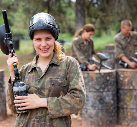 Poznaj Paintball Plus dla Przyjaciół | Stary Folwark