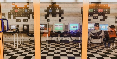 Zwiedzanie Warszawskiego Muzeum Komputerów i Gier dla Rodziny | Warszawa-Prezent dla Rodziny_P