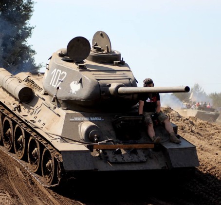 Jazda za Sterami Czołgu T-34 "Rudy 102" | Borne Sulinowo