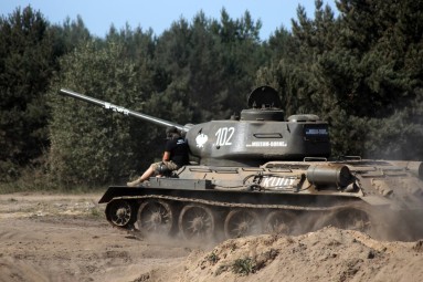 Jazda za Sterami Czołgu T-34 