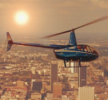 Romantyczny Lot Helikopterem dla Dwojga (30 minut) | Warszawa