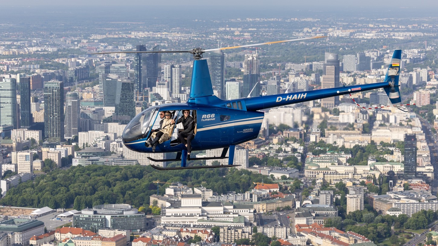 Lot Widkowy Helikopterem bez Drzwi (30 minut) | Warszawa