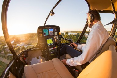 Zostań Pilotem Śmigłowca | Warszawa-Prezent dla Ukochanego_PEdit ALT text-Prezent dla Kobiety_P