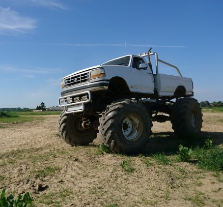 Jazda Co-Drive Monster Truckiem (3 osoby) | Wiele Lokalizacji
